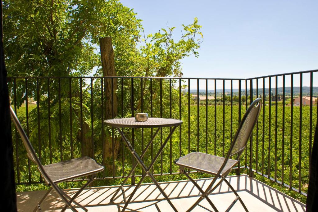 Отель Logis Auberge Cote Jardin Лезиньян-Корбьер Номер фото